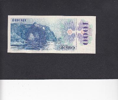 Beschrijving achterzijde: CASTLE